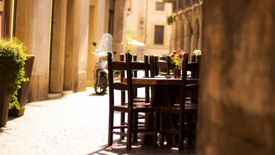 Itálie lidem pozastavila splácení hypoték. Investoři čekají na Trumpa a Fed