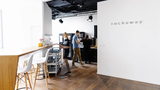 Rockaway zakládá investiční holding. Vzniká ve spolupráci s MTX Group