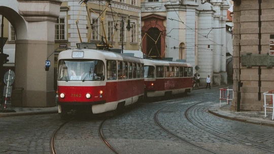 3,5 miliardy na ekologická vozidla veřejné dopravy. Vláda je regionům poskytne v následujících letech