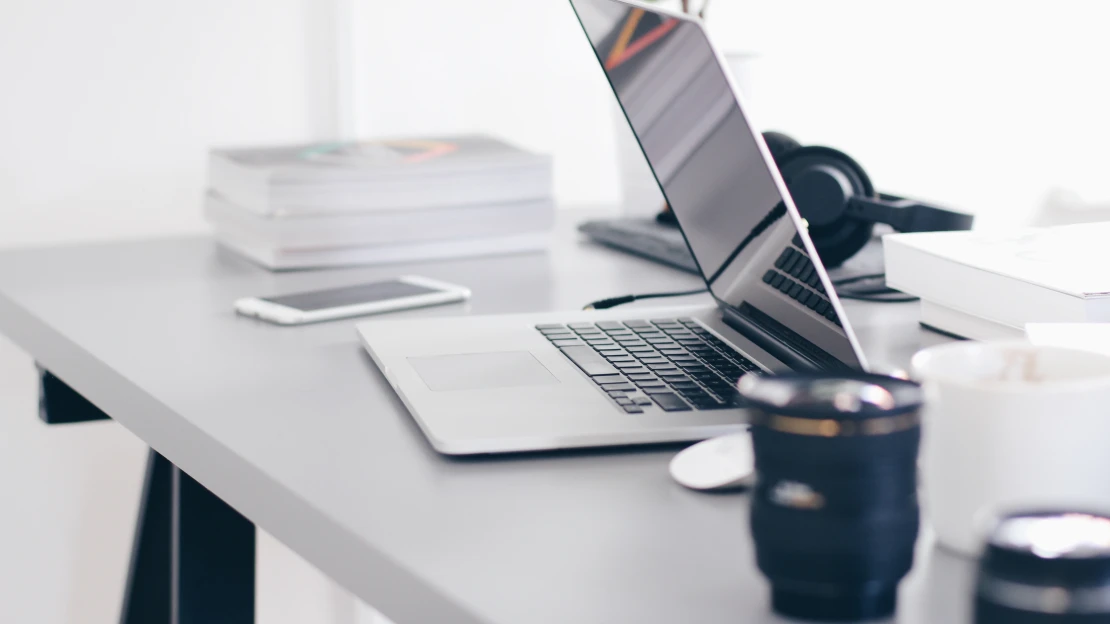 Home office produktivitu zaměstnanců nesnížil. Některé firmy z&nbsp;něj udělají standard