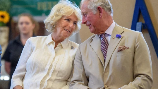 Forbes Royal: Camilla a&nbsp;Charles. Lovestory, které nikdo nefandil, a&nbsp;dnes budí dojetí a&nbsp;obdiv