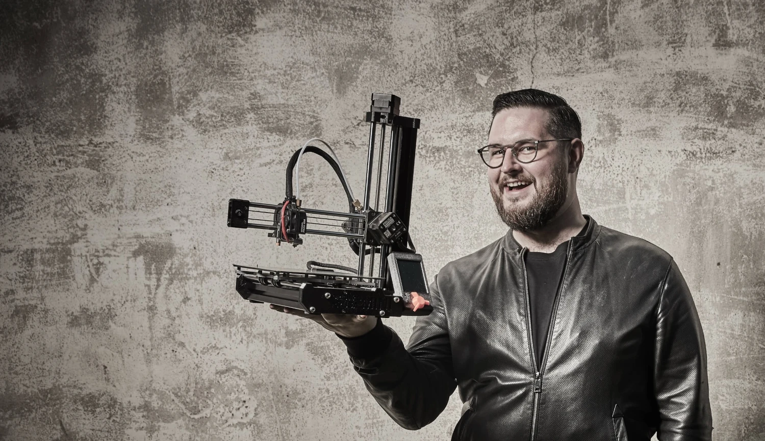 Prusa Research bude vyrábět 3D tiskárny za oceánem. Chce být největší v USA