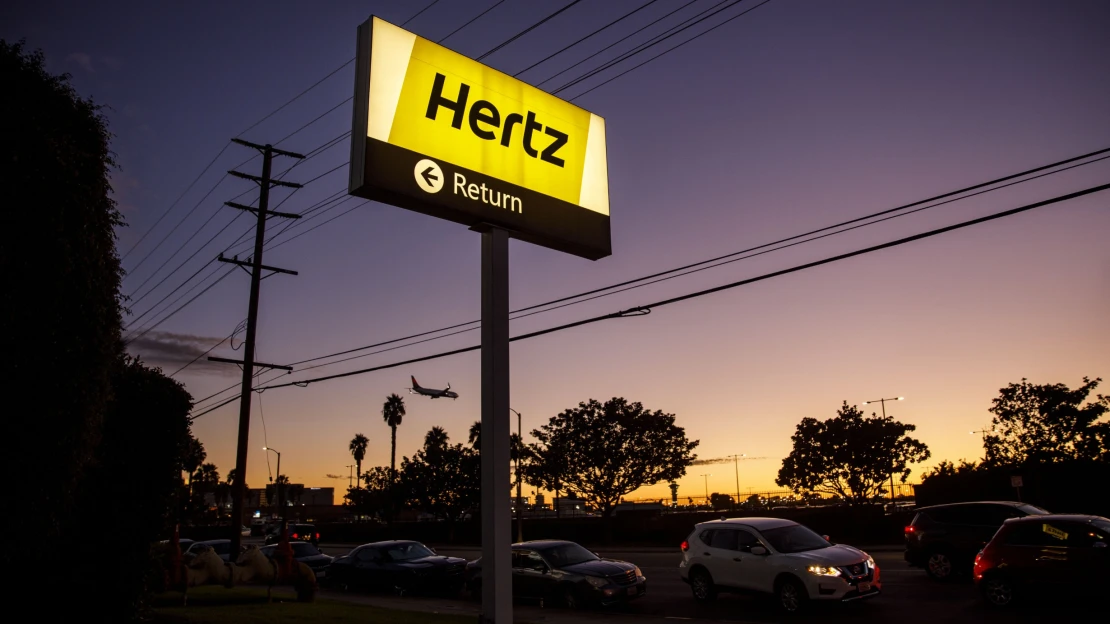 Sázka miliardáře Carla Icahna na stoletou půjčovnu Hertz nevyšla. Po&nbsp;jejím bankrotu počítá ztráty