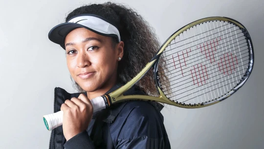 Miliardový triumf Naomi Ósaka. Žádná jiná sportovkyně v&nbsp;historii nevydělala za rok více
