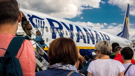 Ryanair zaznamenal rekordní první pololetí. Zisk po&nbsp;zdanění se vyšplhal na 1,37 miliardy eur