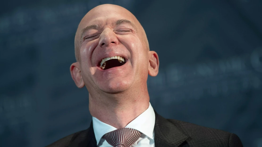 Skoro všichni trpí, tihle trhají rekordy. Vítězem současné krize je Amazon, Facebook i&nbsp;Google