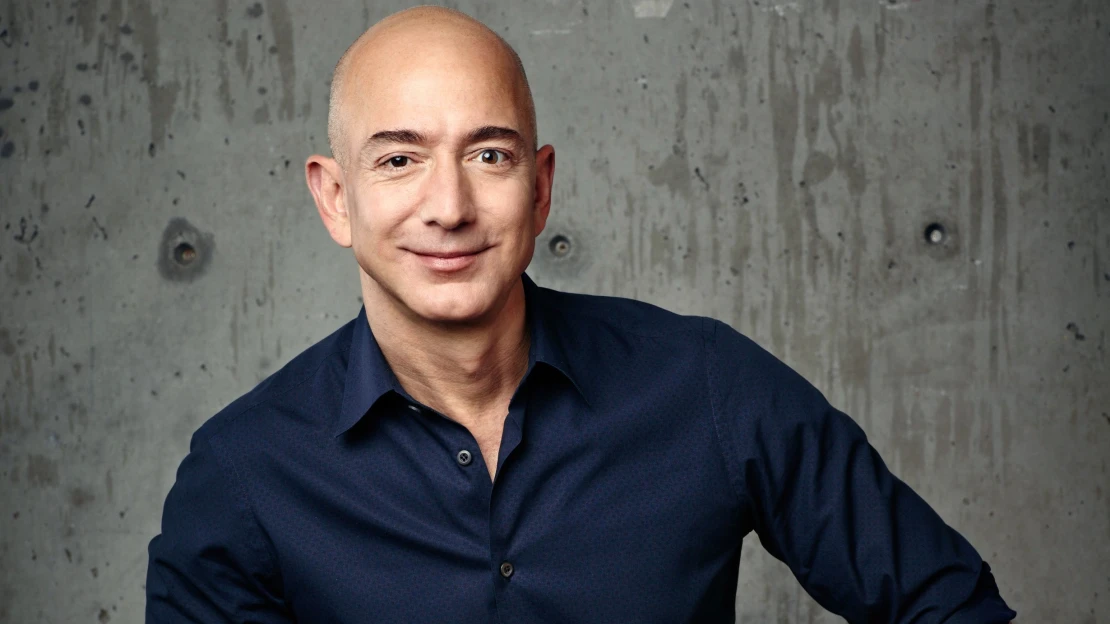 Bezos se loučí. Do čela Amazonu dnes usedne Andy Jassy