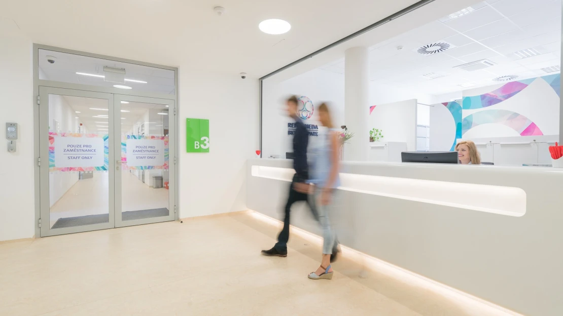 Kliniky se vzpamatovávají z&nbsp;šoku, zájem Češek o&nbsp;umělé oplodnění je vyšší než kdy dříve