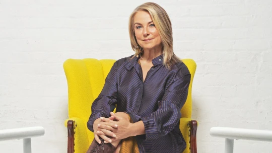 Nevěra, sex a kariéra. Jak si psychoterapeutka Esther Perel vybudovala své impérium