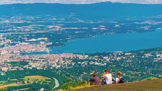 Minimální mzda vysoká jako plat českého poslance. Právě takovou zavedli v&nbsp;Ženevě