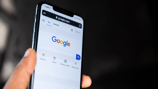 Stopka monopolu gigantů? Díky zákonu EU více lidí volí nezávislé internetové prohlížeče