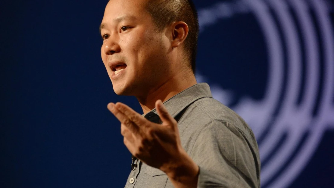 Své firmy prodal Microsoftu i&nbsp;Amazonu. Zemřel milionář, vizionář a&nbsp;filantrop Tony Hsieh