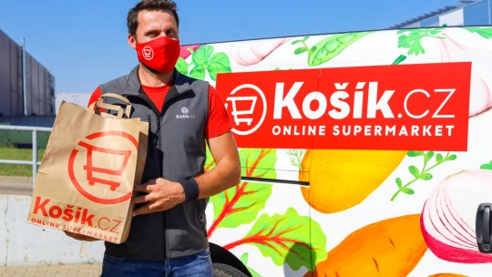 Dovoz jídla z restaurací spolu s nákupem? Košík.cz spouští službu Restaurace na klik