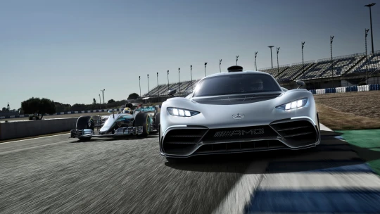 Jedna česká garáž zažije v&nbsp;roce 2021 svátek. Zaparkuje v&nbsp;ní tisícikoňový Mercedes za více než 70 milionů