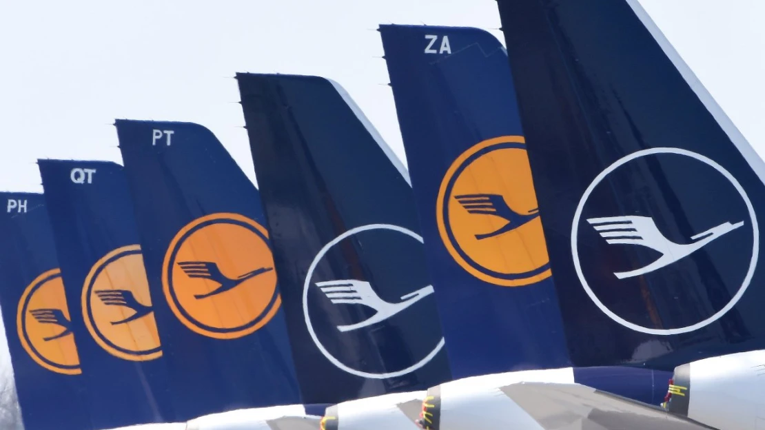 Sto padesát miliard v&nbsp;minusu. Lufthansa musí propustit 29 tisíc zaměstnanců