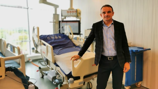 Státu jsme nakonec dodali 1600 lůžek, většina je v&nbsp;Letňanech, říká šéf Linetu Tomáš Kolář