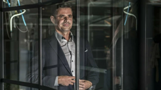 Arca Capital dluží 19 miliard. Šéf skupiny Velič bojuje o&nbsp;insolvenci podle českých zákonů