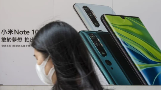 Trump zařadil Xiaomi na černou listinu. Akcie firmy se propadly o&nbsp;více než 10 procent