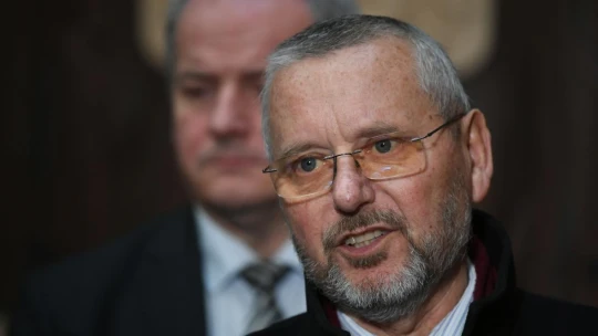 Šéf zdravotního ústavu rezignoval kvůli včerejší kauze s&nbsp;očkováním rodin zaměstnanců