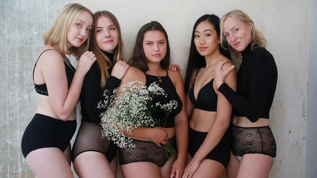 Z garáže za Prahou rozesílají luxusní menstruační kalhotky. Zájem o&nbsp;ně mají až ve Skandinávii