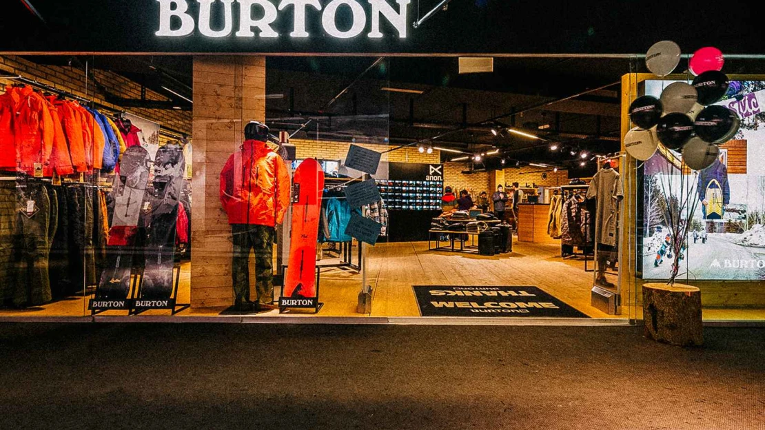 Spojování pokračuje. Online retailer Boohoo koupil značky Dorothy Perkins, Burton a&nbsp;Wallis