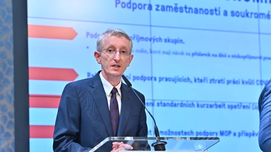 Přední čeští ekonomové  píšou Babišovi kvůli pandemii. Žádají změnu rétoriky