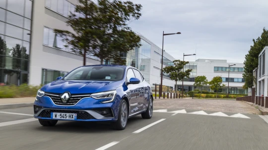 Renault zvýšil tržby téměř o osm procent. Růst objemu prodeje se zpomalil