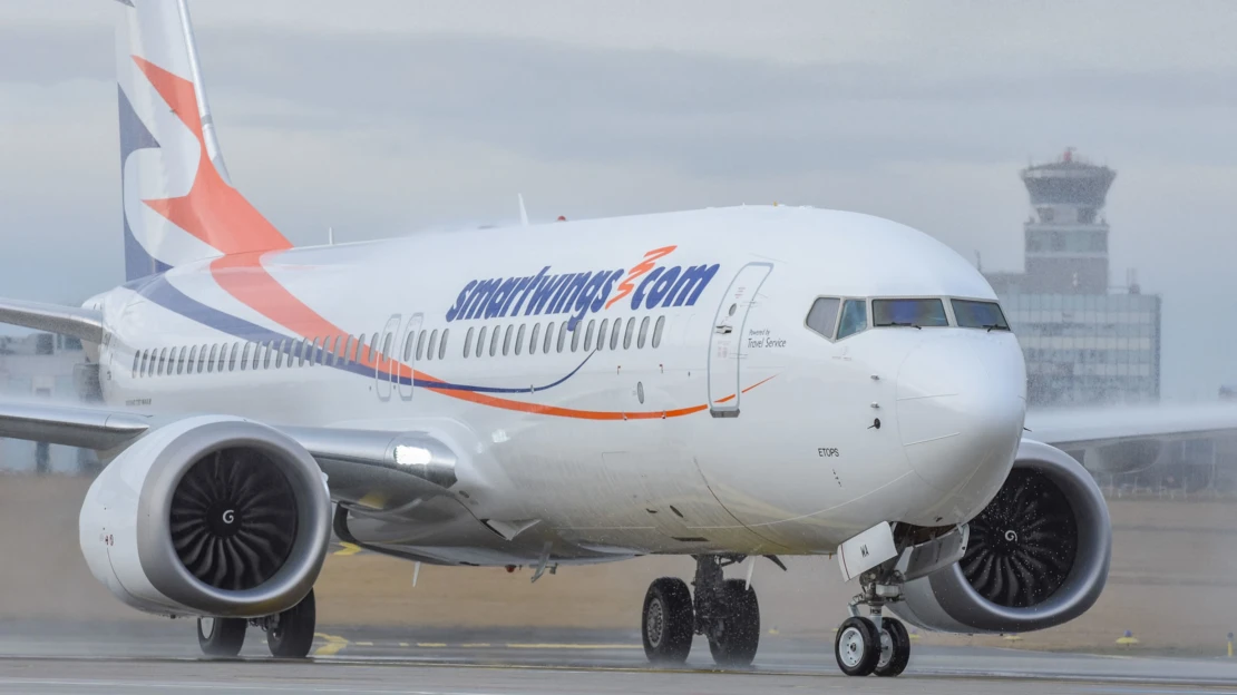 Dva roky stál Boeing 737 MAX firmy Smartwings u&nbsp;dálnice. Dnes vyletěl do nebe