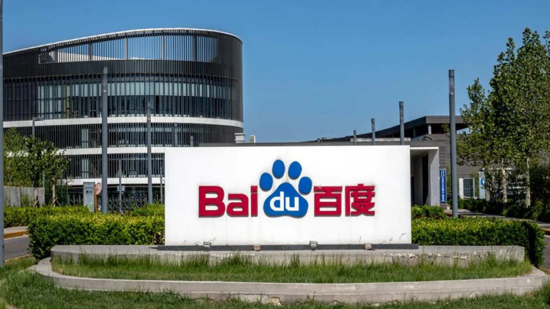 Společný podnik Baidu a&nbsp;Geely investuje do chytrých aut přes 160 miliard korun
