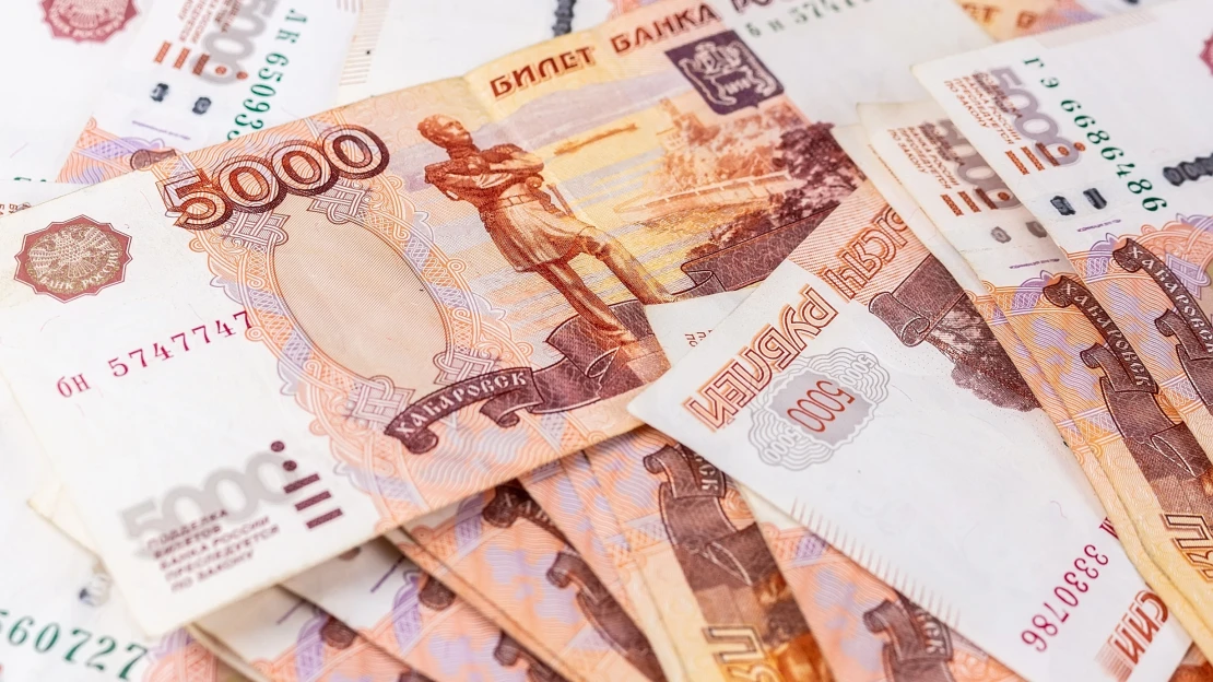 Rusko zaplatilo úroky z&nbsp;dluhopisů. Vyhnulo se tak platební neschopnosti