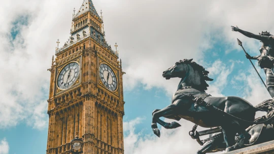 Američané v&nbsp;Británii investují rekordní čtyři biliony korun. Vzniknou tisíce nových míst