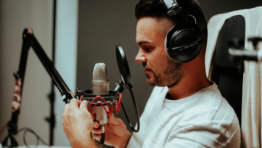 Podcasty frčí! A Podcast roku vybírá ty nejlepší z Česka