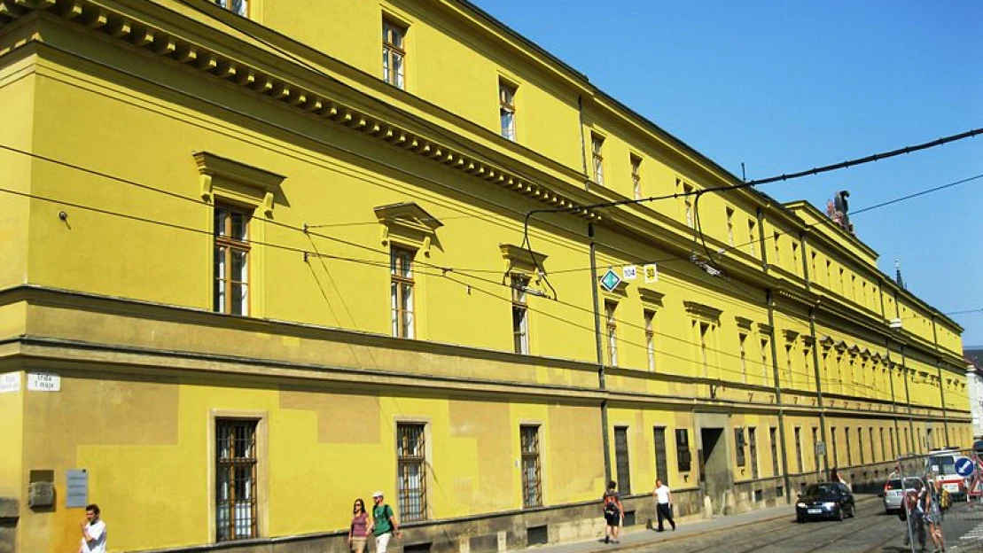 Hanácká kasárna jsou na prodej. Půjde o&nbsp;největší státní realitní deal na Moravě