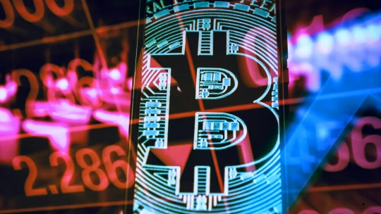 Bitcoin má za sebou „salvadorský výprodej“. Před čím varuje JPMorgan?