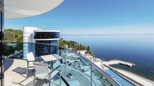 Miliardy do Chorvatska. Teplický podnikatel otevřel v Opatiji hotel pro Hilton