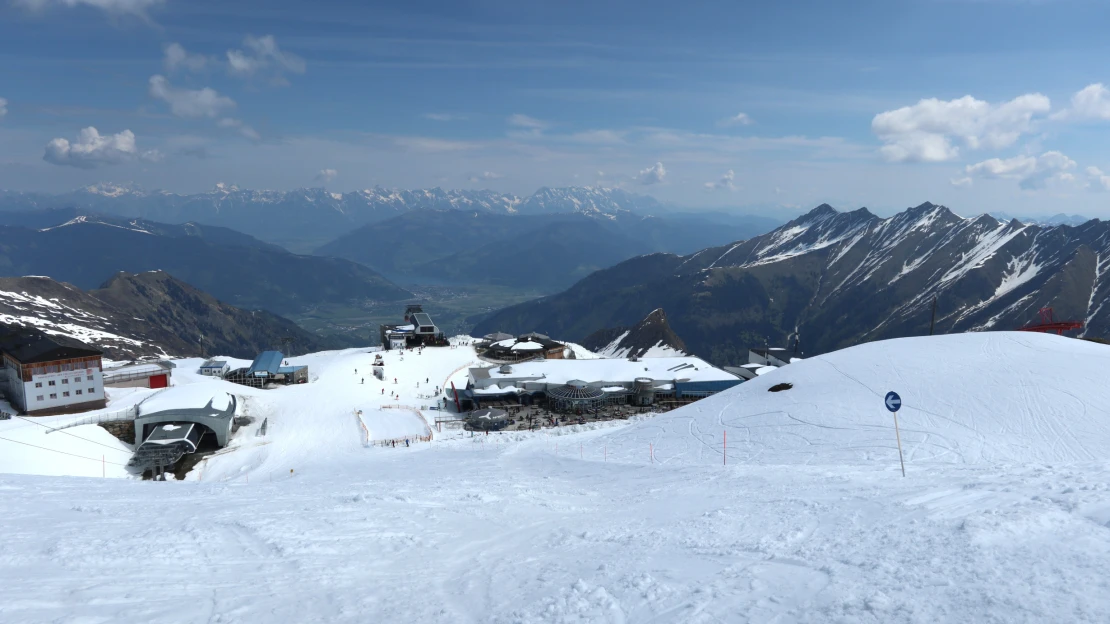 Letní hlad po lyžování? Sjezdovky na Kaprunu jsou v provozu do konce července
