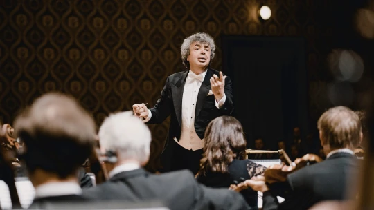 Proč bychom se netěšili. Česká filharmonie se rozloučí se ztrátovou sezonou