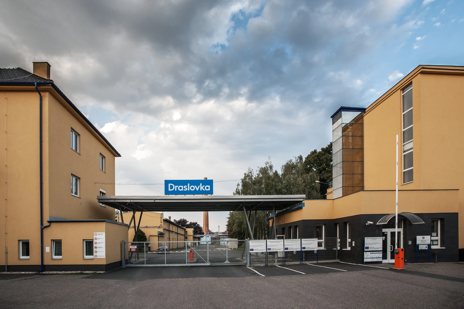 Deal za 11 miliard. Kolínská Draslovka v&nbsp;USA koupí lídra ve výrobě kyanidu