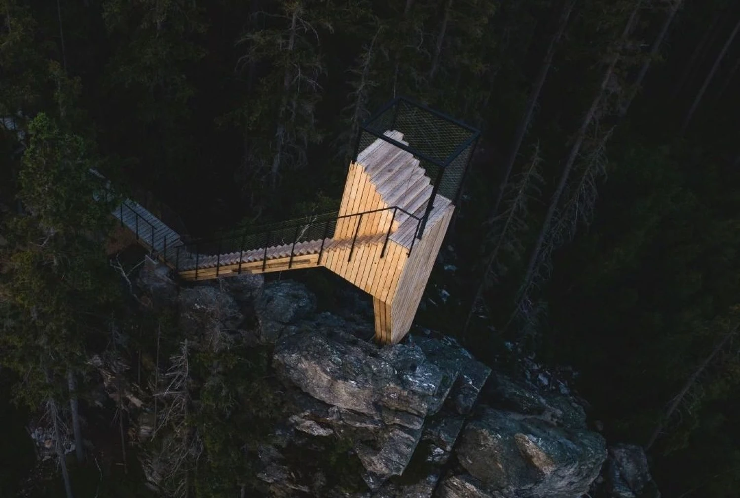 Krkonoše jinak. Mladí architekti vystavěli soubor unikátních vyhlídek