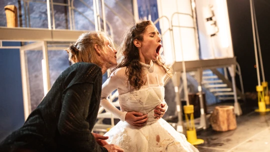 Drama pod širým nebem. Kam vyrazit na letní divadelní představení?