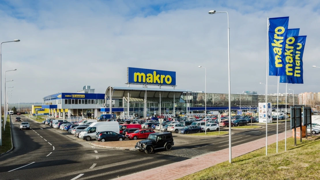 Makro doplácí na zavřené gastro podniky. Velkoobchodům za loňský rok klesly tržby i&nbsp;zisk