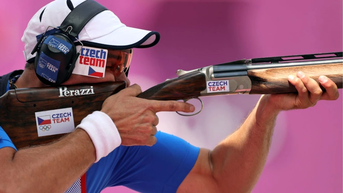 Česko, země střelců. Myslivec Lipták má zlato, veterán Kostelecký stříbro