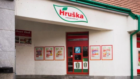 Hruška na prodej? Nezávislá maloobchodní síť možná změní majitele