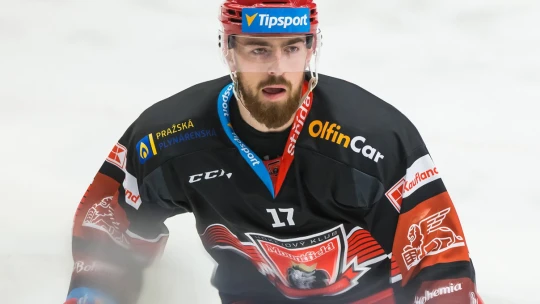 Obránce, který útočí. Hronek si v&nbsp;NHL vydělá 94 milionů za rok