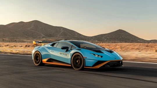 Vyprodáno. Lamborghini hlásí konec vozů se spalovacím motorem