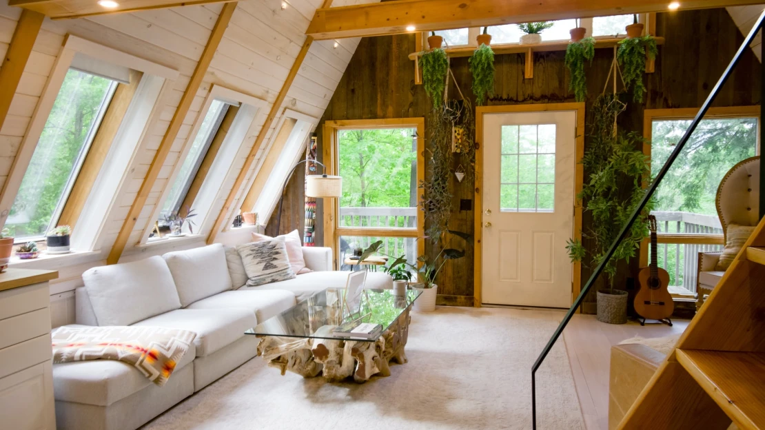 Jak poznat dobrý glamping? Ctí minimalismus, moderní technologie i&nbsp;ekologii
