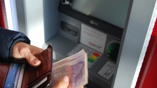 Sdílená síť bankomatů Komerční banky a&nbsp;Monety. Od února se k ní připojí i&nbsp;Air Bank a&nbsp;UniCredit Bank