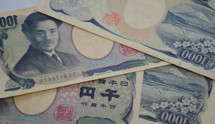 Japonské jeny