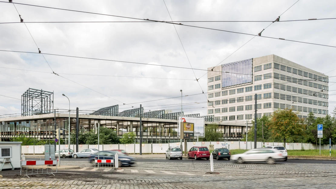 Praze hrozí ztráta sídla Evropské agentury pro kosmický program. Nová Palmovka stále chátrá