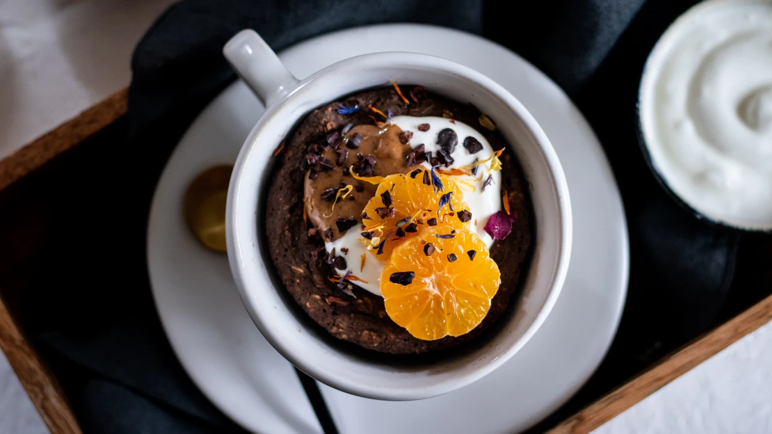 Mug cake aneb Snídaně, které otevřou milovníci zdravých snídaní (a&nbsp;koláčků) mikrovlnku dokořán